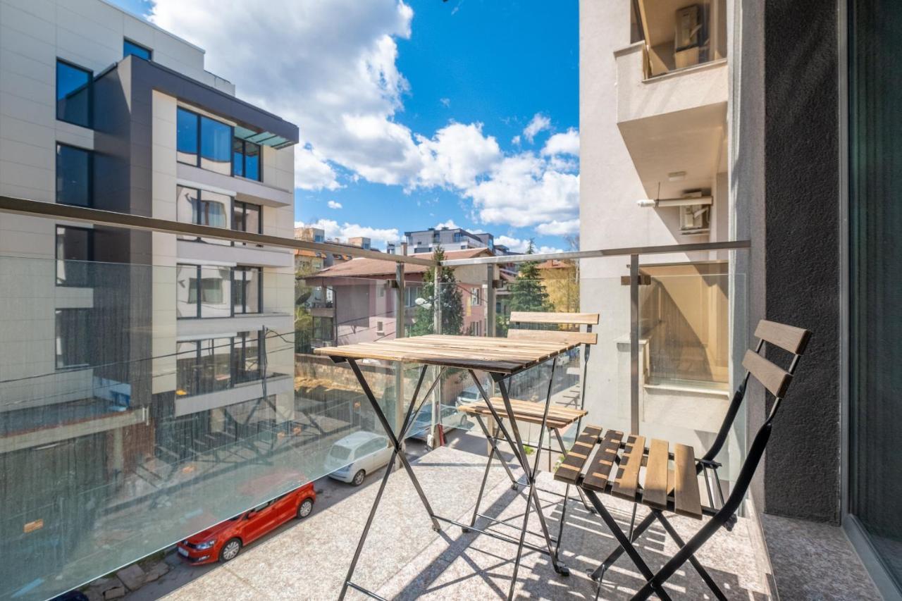 Julie'S Sunny Cozy Apartment With Balcony Sofia Buitenkant foto