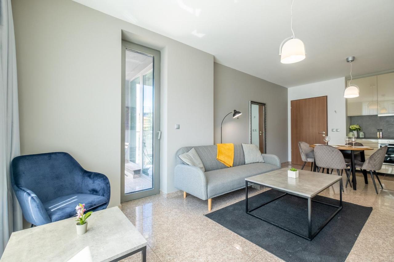 Julie'S Sunny Cozy Apartment With Balcony Sofia Buitenkant foto